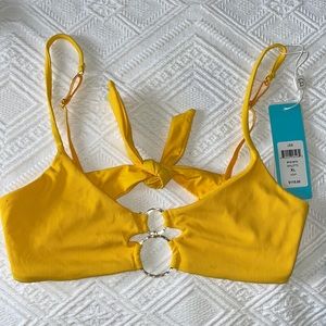 (USED 2x) Beach bunny Lexi Bralette
